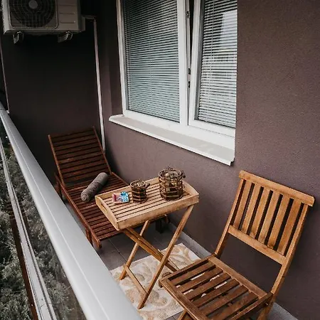 Ah Luxury Galerka 코시체