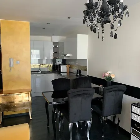 Ah Luxury Galerka 코시체